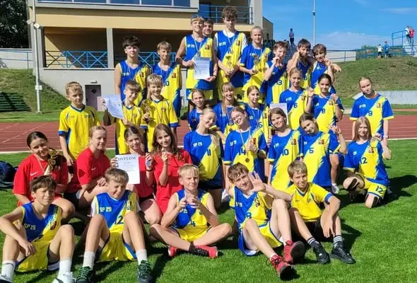 Uczniowie z Chorzowa przywieźli medale z Festiwalu Sztafet