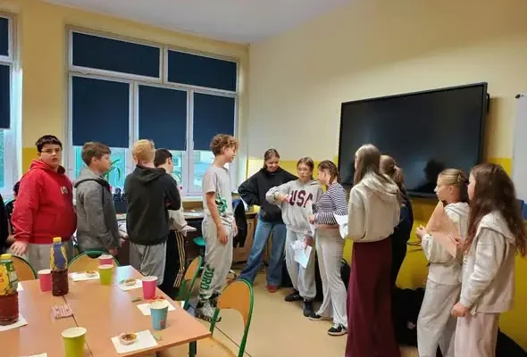 Dzień Chłopaka w klasie 6a: od szkolnych żartów po retro gry w Muzeum Elektroniki