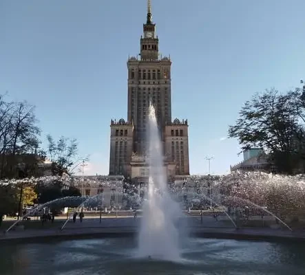 Uczniowie odwiedzili Warszawę – lekcja patriotyzmu w Muzeum Powstania Warszawskiego