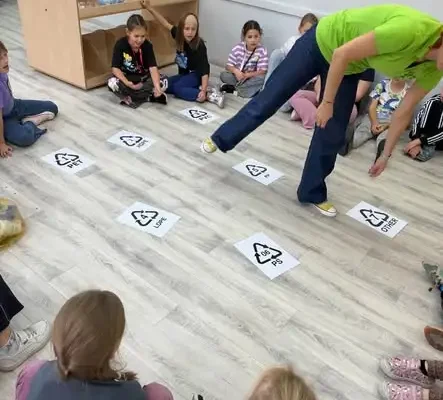 EkoKrok w praktyce: uczniowie klas 1–3 uczyli się recyklingu przez zabawę